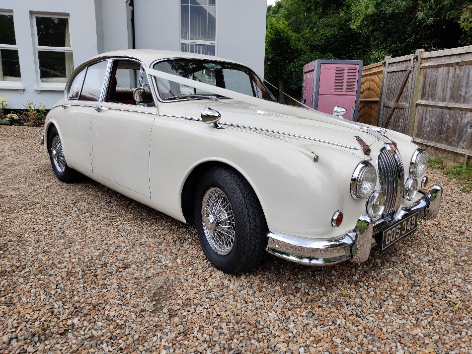 Image 4 from Ashdown Classic Wedding Cars