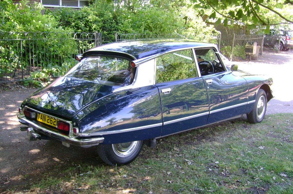 Image 10 from Ashdown Classic Wedding Cars