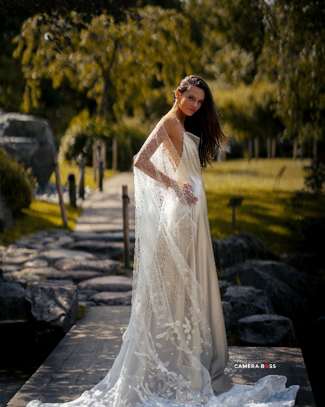 Image 2 from Mia La Vida Bridal