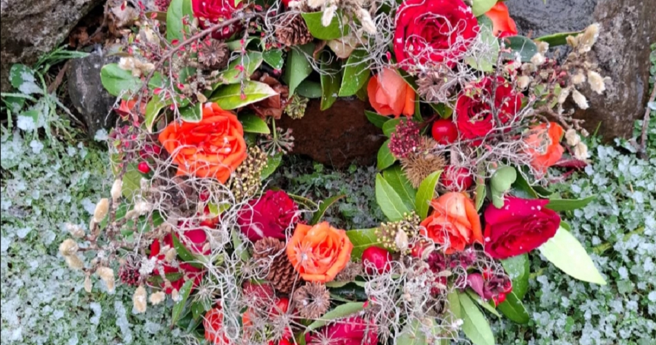 Image 3: Nicola Melia Floral Artistry