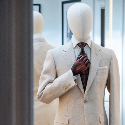 Richard Anderson has launched a pure linen suit